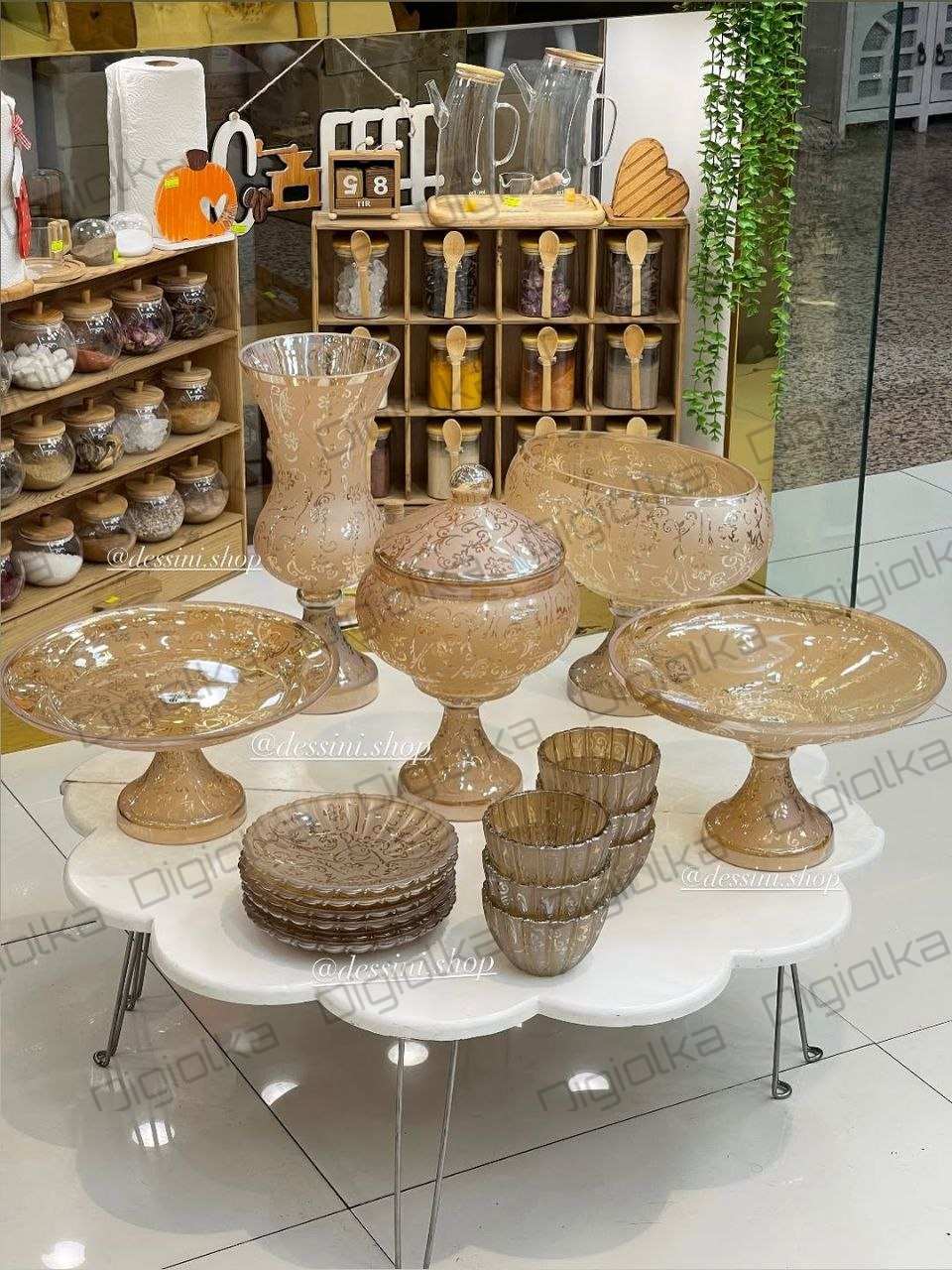 سرویس پذیرایی ساریا کسا عسلی