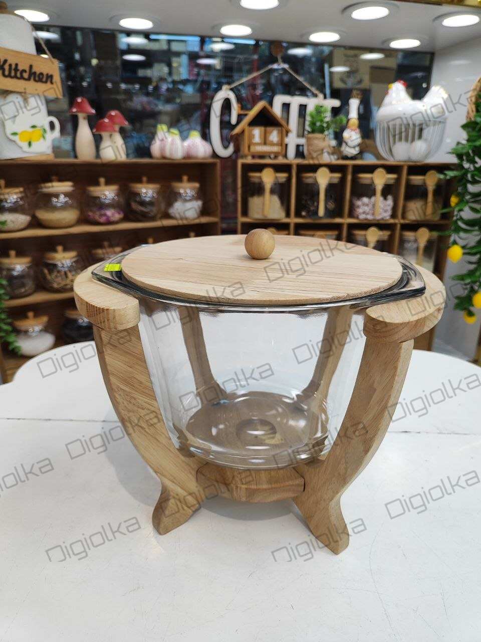 سوفله سرو سوپ شوبوک با ظرف پیرکس و پایه و درِ چوب رابروود